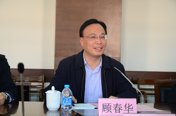 5.辅导员队伍建设督查工作组组长顾春华介绍督查工作情况.JPG